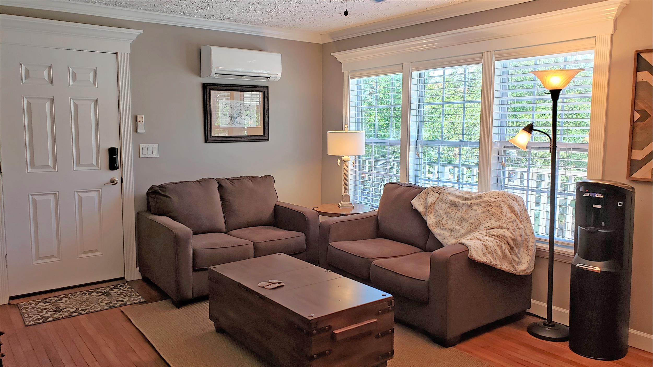 Photo of Lewis and Clark Suites' Living Room Area with 2 couches